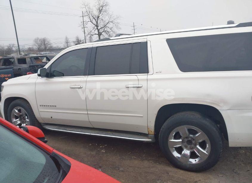 Photo 13 of 2015 Chevrolet Suburban 1500 LTZ (VIN 1GNSKKKCXFR154670)