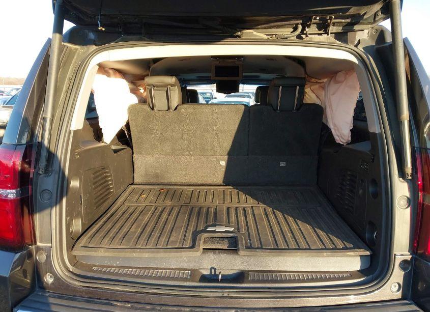 Photo 8 of 2015 Chevrolet Suburban 1500 LTZ (VIN 1GNSKKKCXFR553319)