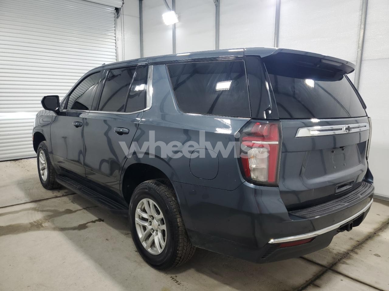 Photo 2 of 2021 CHEVROLET TAHOE K1500 (VIN 1GNSKLED2MR444344)