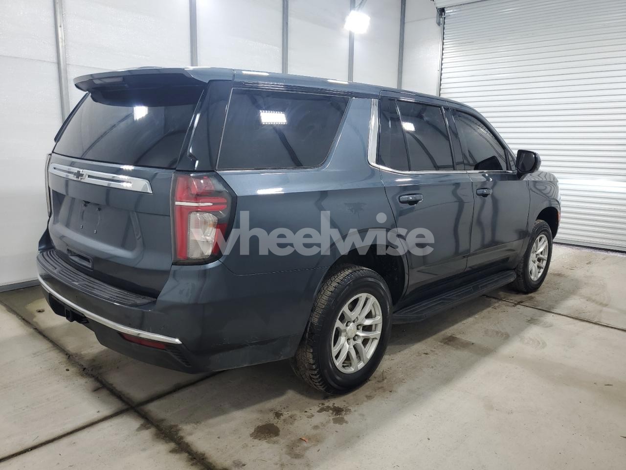 Photo 3 of 2021 CHEVROLET TAHOE K1500 (VIN 1GNSKLED2MR444344)