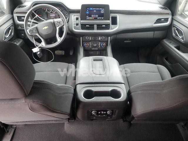 2021 CHEVROLET TAHOE K1500 (VIN 1GNSKLED6MR319766) main photo