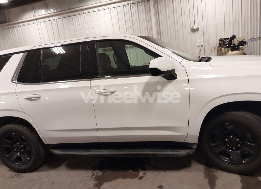 Photo 13 of 2021 Chevrolet Tahoe 4WD COMMERCIAL FLEET (VIN 1GNSKLED8MR258534)