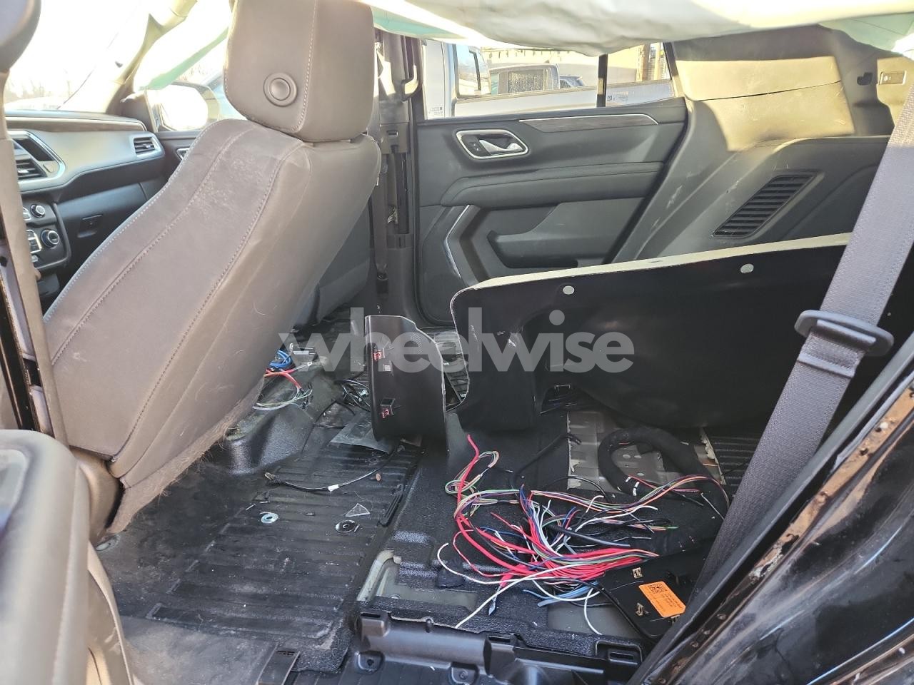 Photo 10 of 2023 CHEVROLET TAHOE K1500 (VIN 1GNSKLEDXPR289630)