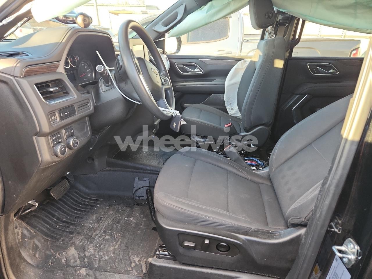 Photo 7 of 2023 CHEVROLET TAHOE K1500 (VIN 1GNSKLEDXPR289630)