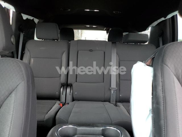 Photo 8 of 2024 CHEVROLET TAHOE K1500 LS (VIN 1GNSKMKD7RR115821)