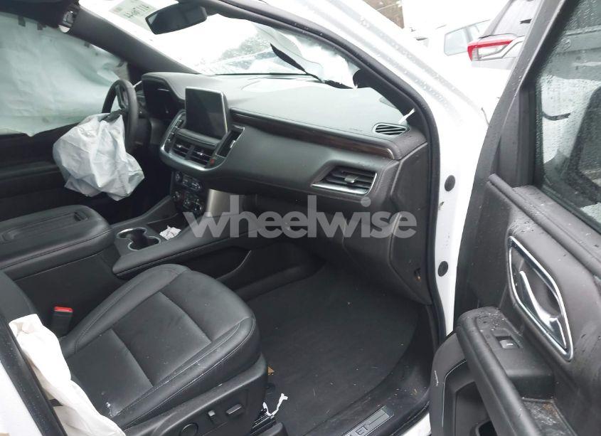 Photo 5 of 2022 Chevrolet Tahoe 4WD LT (VIN 1GNSKNKD0NR180090)