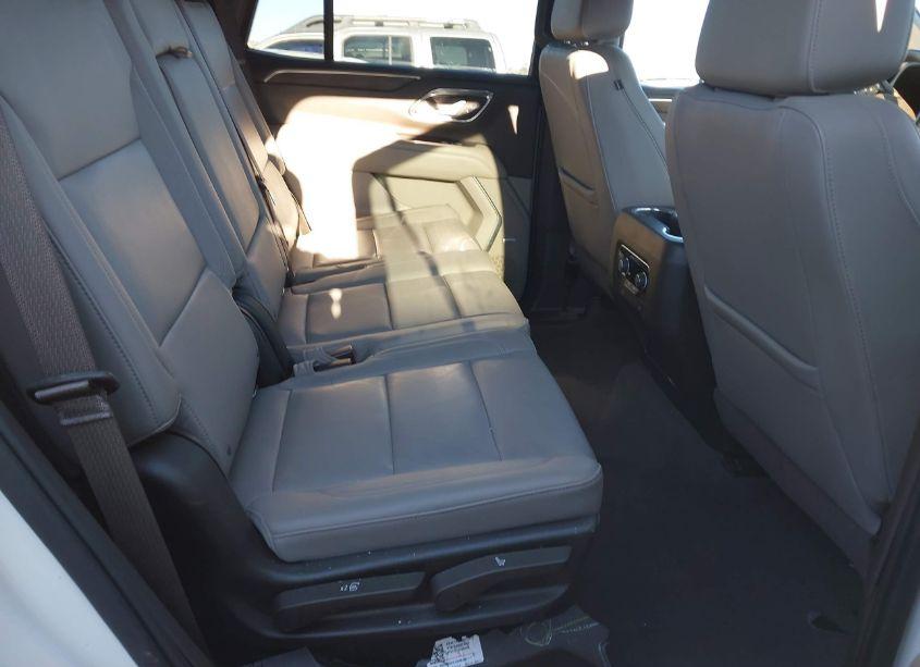 Photo 8 of 2021 Chevrolet Tahoe 4WD LT (VIN 1GNSKNKD1MR151972)