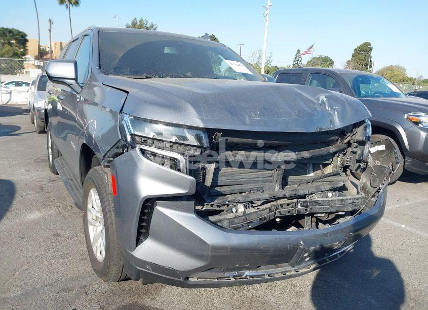 2021 Chevrolet Tahoe 4WD LT (VIN 1GNSKNKD1MR371418) main photo