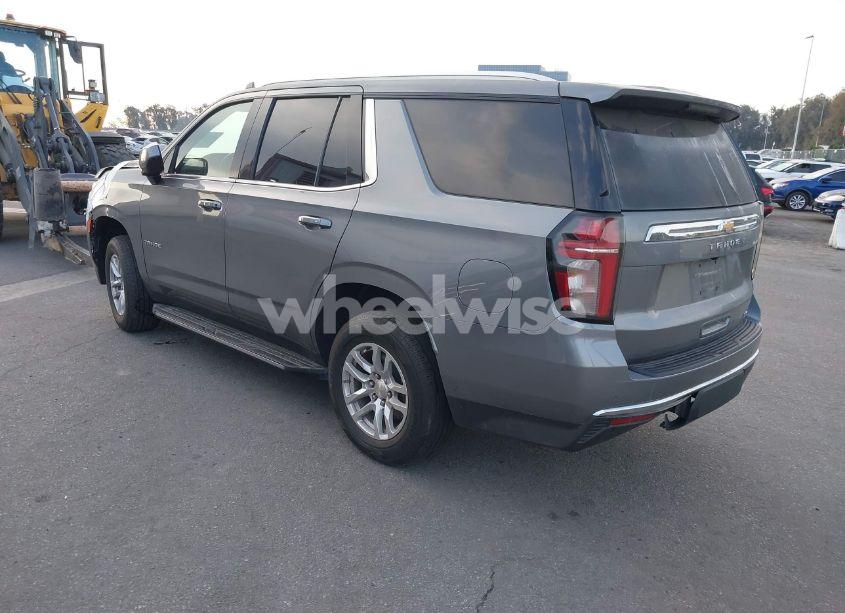 Photo 3 of 2021 Chevrolet Tahoe 4WD LT (VIN 1GNSKNKD1MR371418)