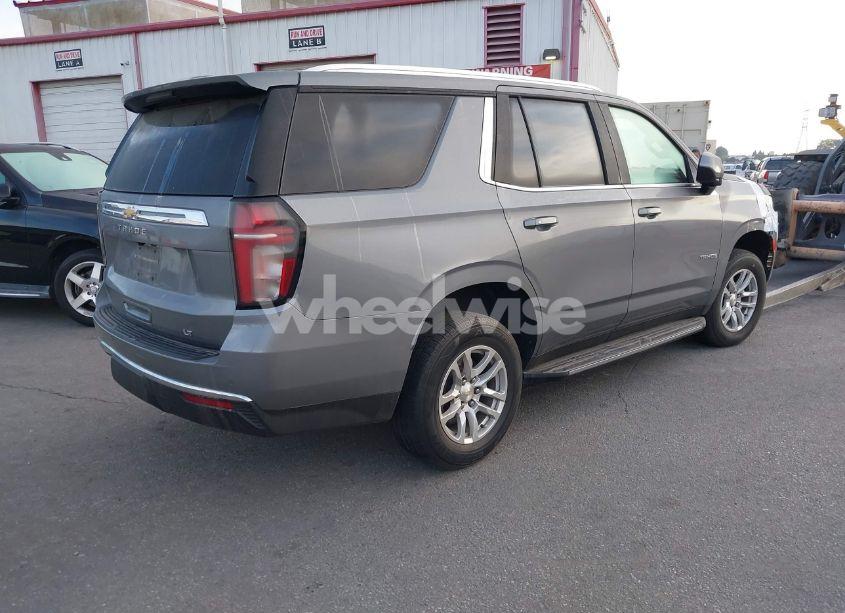 Photo 4 of 2021 Chevrolet Tahoe 4WD LT (VIN 1GNSKNKD1MR371418)