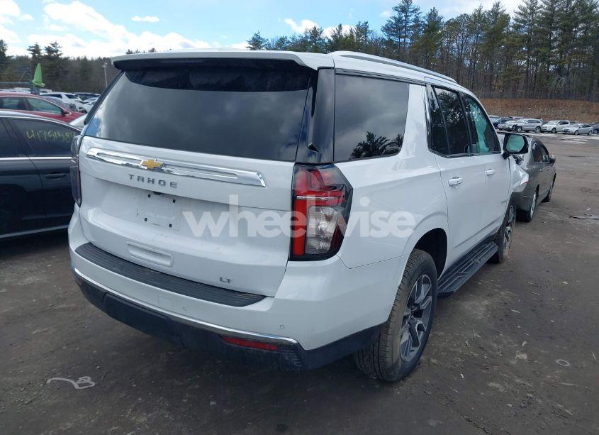 Photo 4 of 2022 Chevrolet Tahoe 4WD LT (VIN 1GNSKNKD1NR304805)