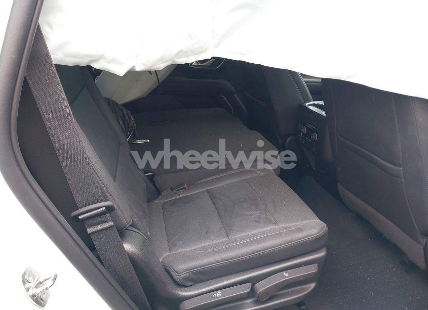 Photo 8 of 2022 Chevrolet Tahoe 4WD LT (VIN 1GNSKNKD1NR304805)