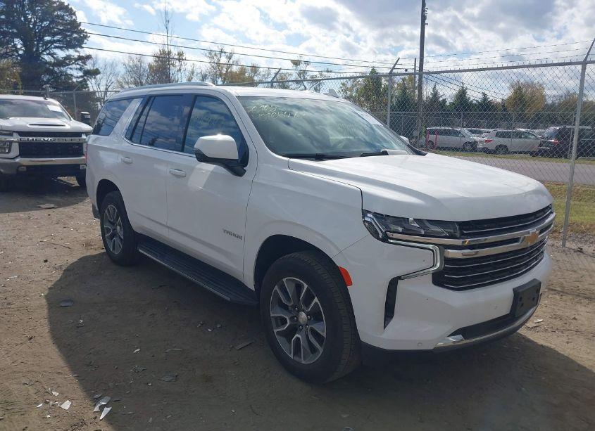 2022 Chevrolet Tahoe 4WD LT (VIN 1GNSKNKD2NR266792) main photo