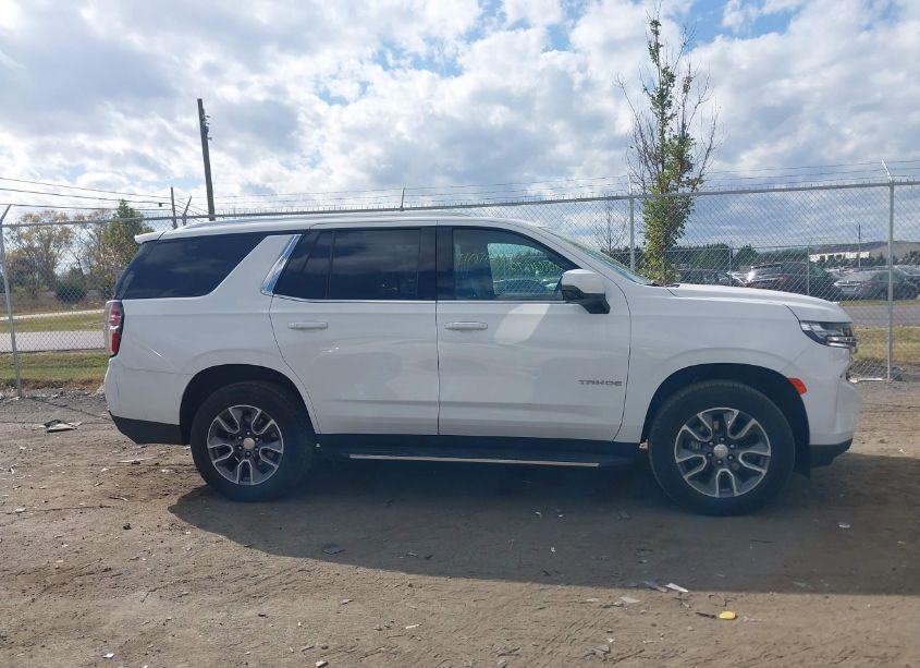 Photo 13 of 2022 Chevrolet Tahoe 4WD LT (VIN 1GNSKNKD2NR266792)