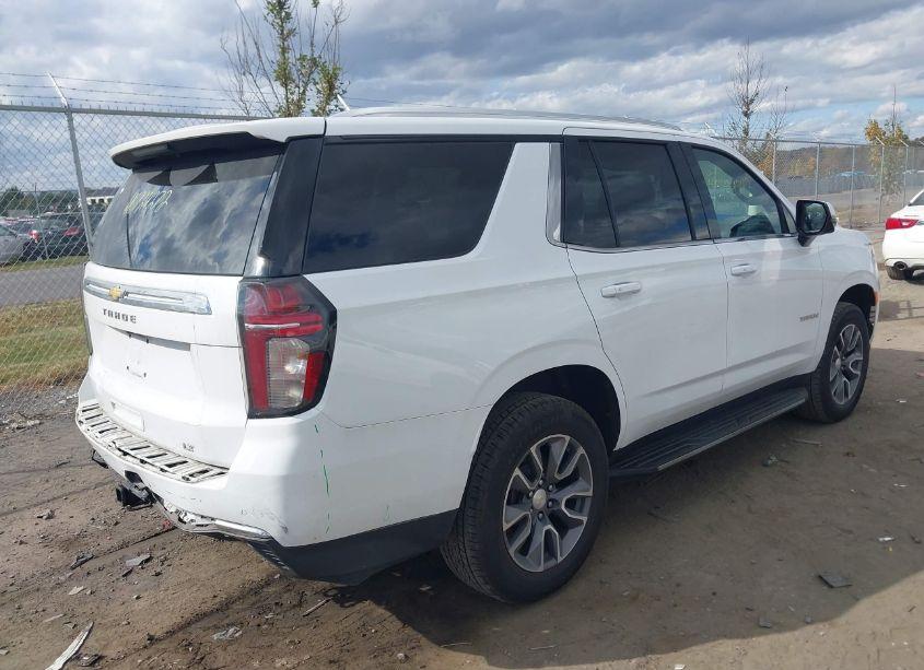 Photo 4 of 2022 Chevrolet Tahoe 4WD LT (VIN 1GNSKNKD2NR266792)