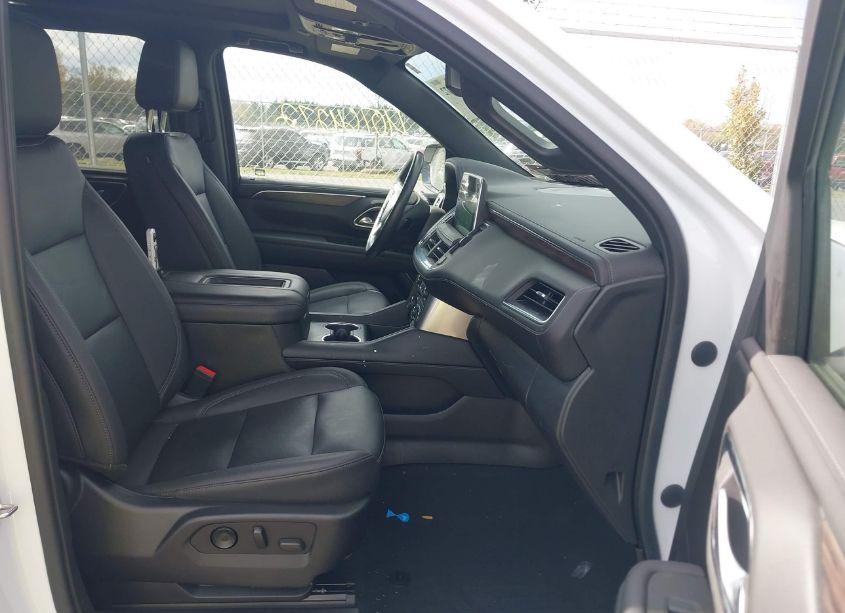 Photo 5 of 2022 Chevrolet Tahoe 4WD LT (VIN 1GNSKNKD2NR266792)