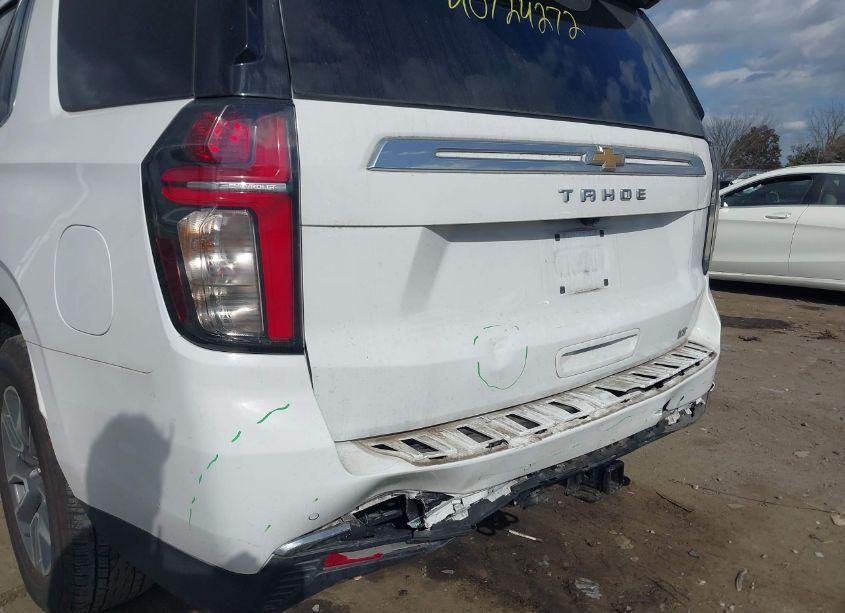 Photo 6 of 2022 Chevrolet Tahoe 4WD LT (VIN 1GNSKNKD2NR266792)