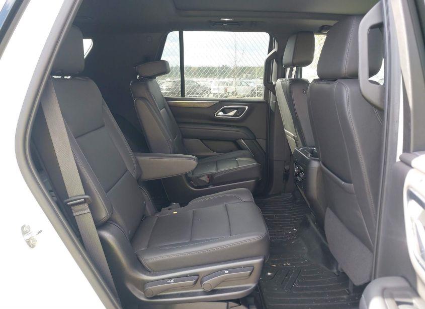 Photo 8 of 2022 Chevrolet Tahoe 4WD LT (VIN 1GNSKNKD2NR266792)