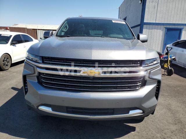 Photo 3 of 2022 CHEVROLET TAHOE K1500 LT (VIN 1GNSKNKD2NR314615)