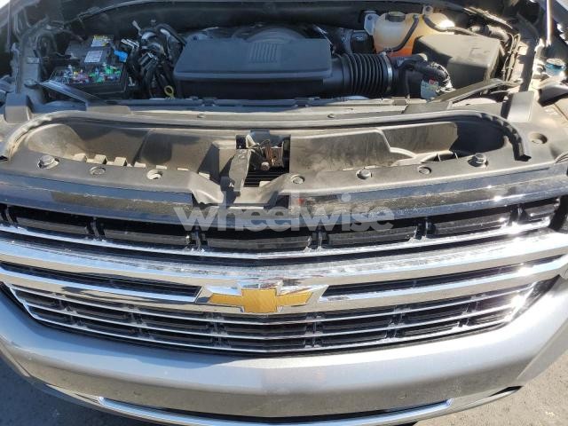Photo 5 of 2022 CHEVROLET TAHOE K1500 LT (VIN 1GNSKNKD2NR314615)
