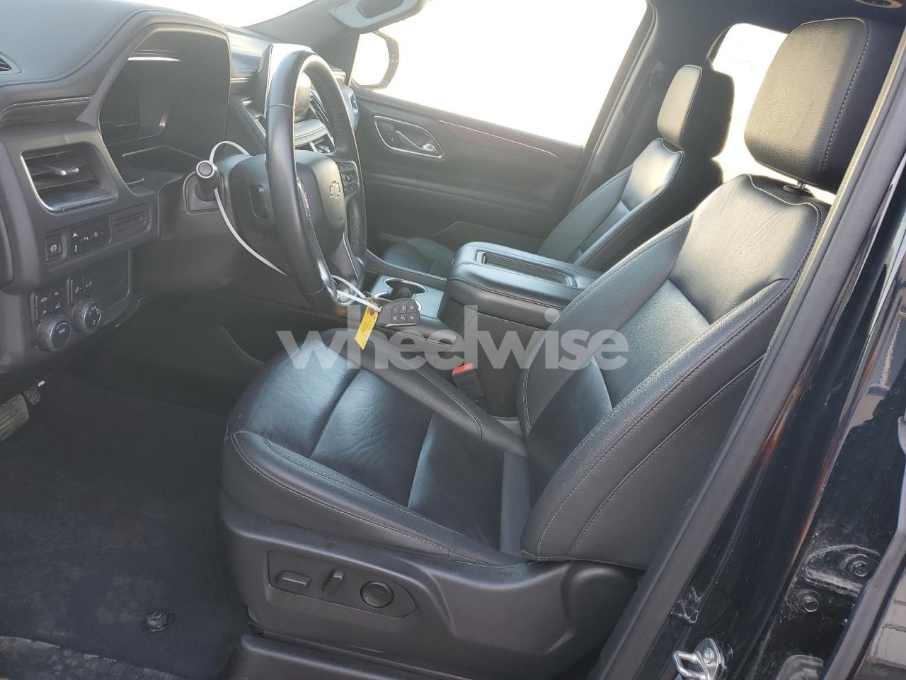 Photo 7 of 2024 CHEVROLET TAHOE K1500 LT (VIN 1GNSKNKD2RR124836)