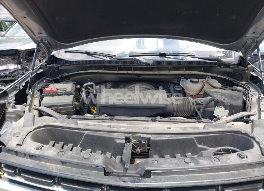 Photo 10 of 2024 Chevrolet Tahoe 4WD LT (VIN 1GNSKNKD2RR180324)