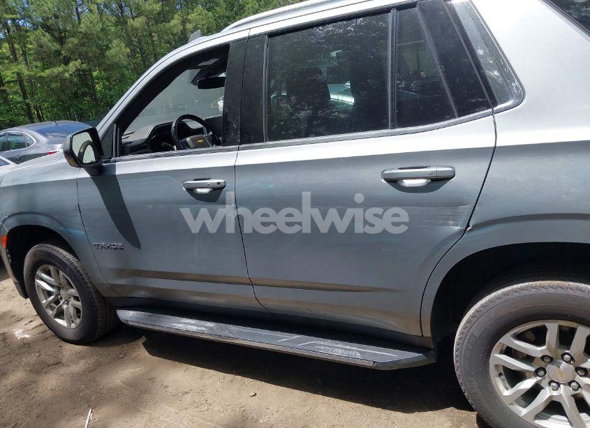 Photo 15 of 2024 Chevrolet Tahoe 4WD LT (VIN 1GNSKNKD2RR180324)