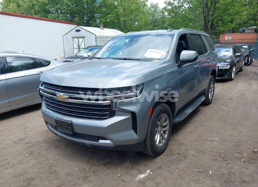 Photo 2 of 2024 Chevrolet Tahoe 4WD LT (VIN 1GNSKNKD2RR180324)