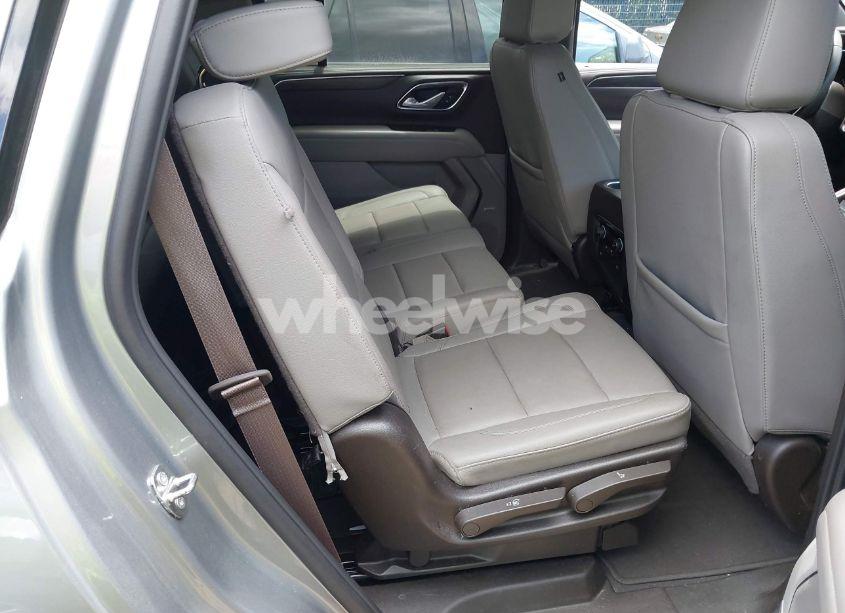 Photo 8 of 2024 Chevrolet Tahoe 4WD LT (VIN 1GNSKNKD2RR180324)