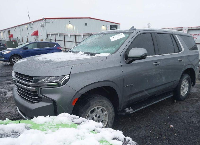 Photo 2 of 2021 Chevrolet Tahoe 4WD LT (VIN 1GNSKNKD3MR221374)