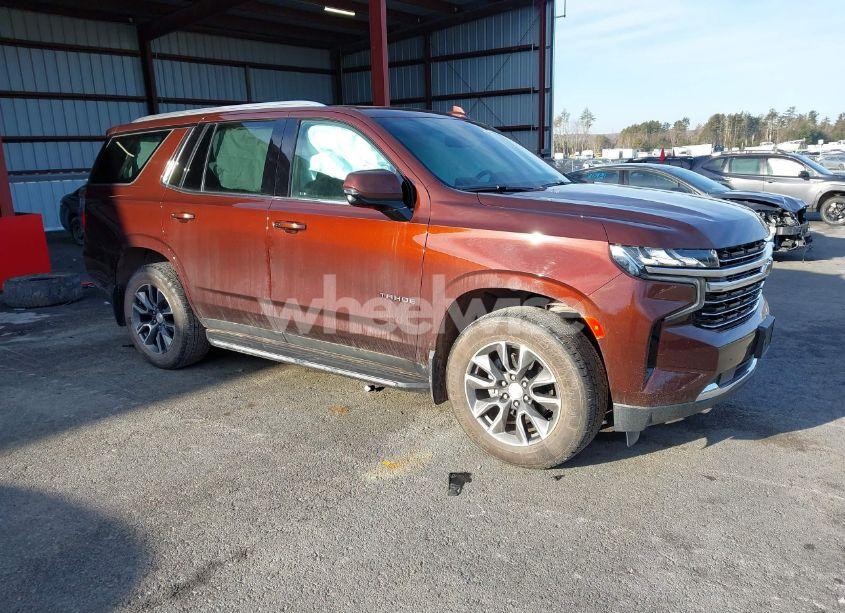 2022 Chevrolet Tahoe 4WD LT (VIN 1GNSKNKD3NR200915) main photo