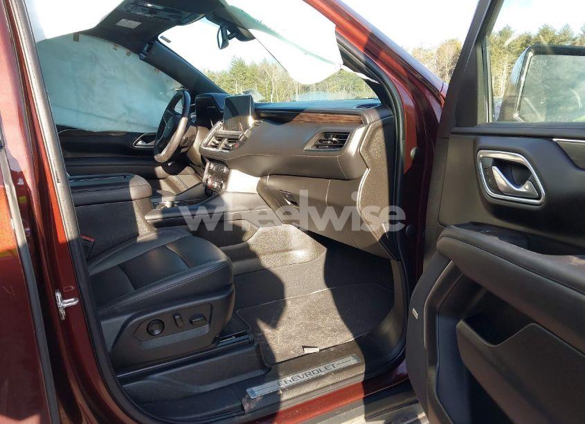 Photo 5 of 2022 Chevrolet Tahoe 4WD LT (VIN 1GNSKNKD3NR200915)