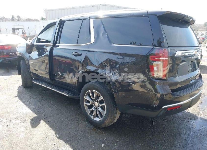 Photo 3 of 2022 Chevrolet Tahoe 4WD LT (VIN 1GNSKNKD3NR330130)