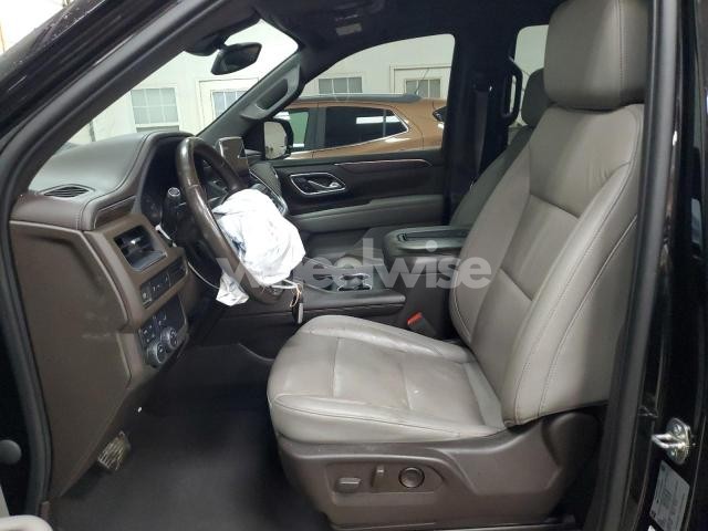 Photo 6 of 2021 CHEVROLET TAHOE K1500 LT (VIN 1GNSKNKD4MR488071)