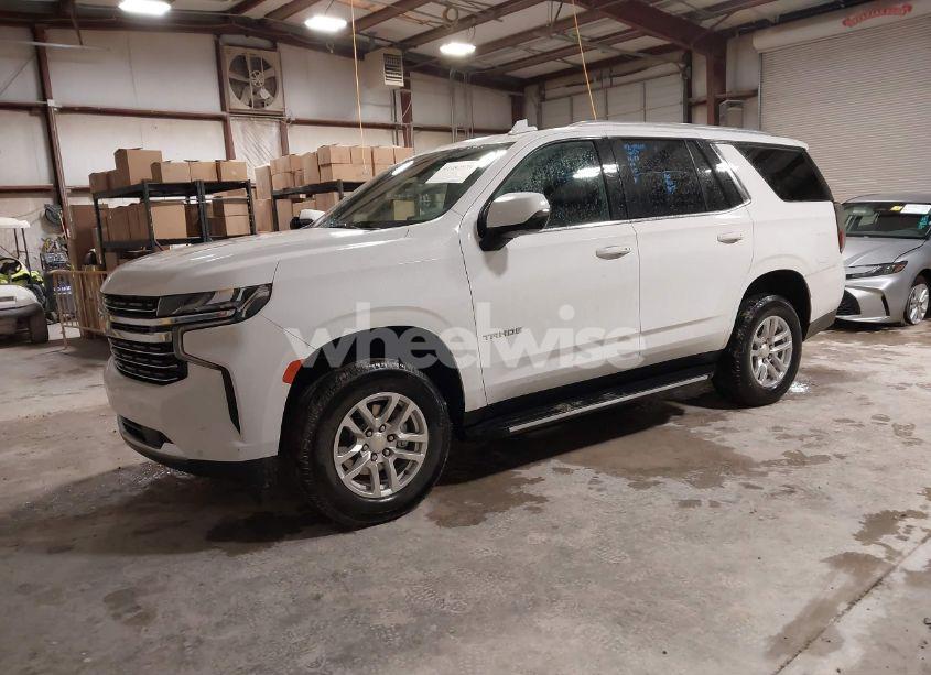 Photo 2 of 2024 Chevrolet Tahoe 4WD LT (VIN 1GNSKNKD4RR208138)