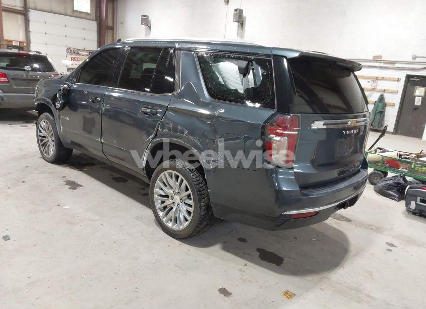 Photo 3 of 2021 Chevrolet Tahoe 4WD LT (VIN 1GNSKNKD5MR354265)