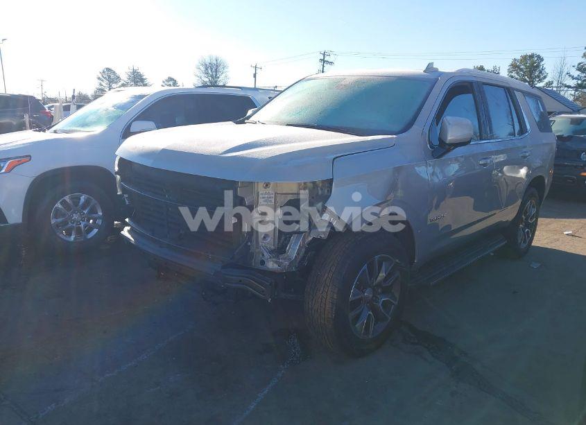 Photo 2 of 2022 Chevrolet Tahoe 4WD LT (VIN 1GNSKNKD5NR280427)
