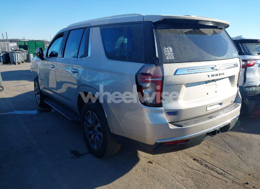 Photo 3 of 2022 Chevrolet Tahoe 4WD LT (VIN 1GNSKNKD5NR280427)