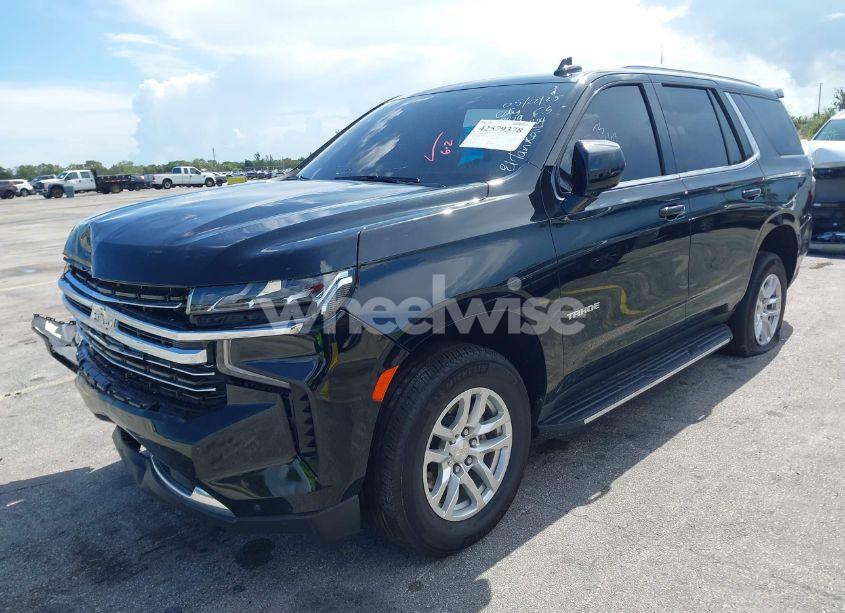 Photo 2 of 2024 Chevrolet Tahoe 4WD LT (VIN 1GNSKNKD5RR239429)