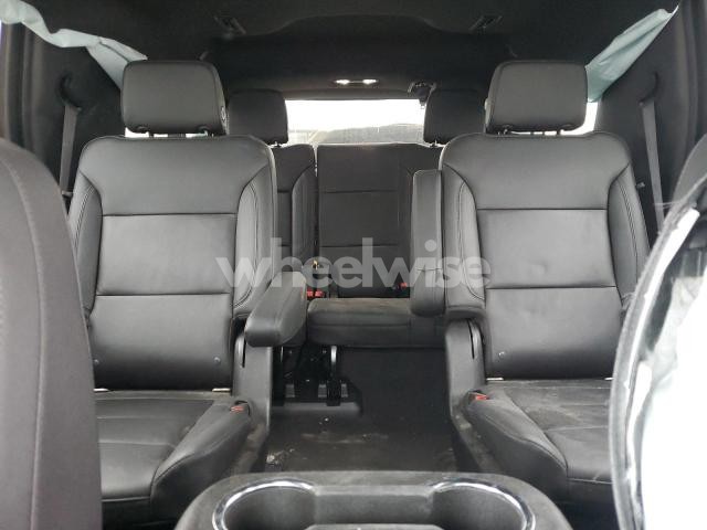 Photo 6 of 2022 CHEVROLET TAHOE K1500 LT (VIN 1GNSKNKD6NR174018)