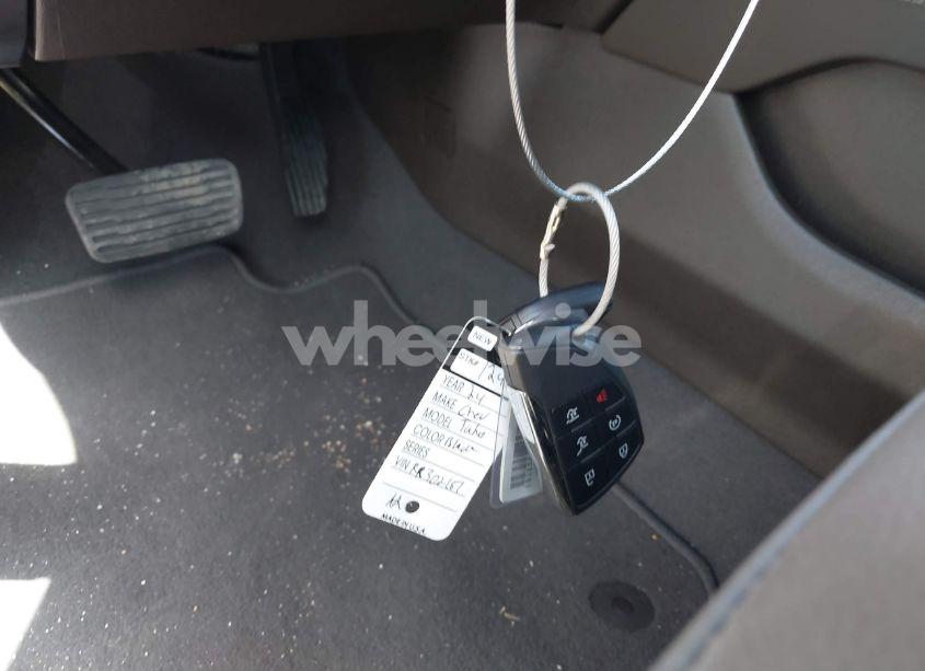 Photo 11 of 2024 Chevrolet Tahoe 4WD LT (VIN 1GNSKNKD6RR302151)