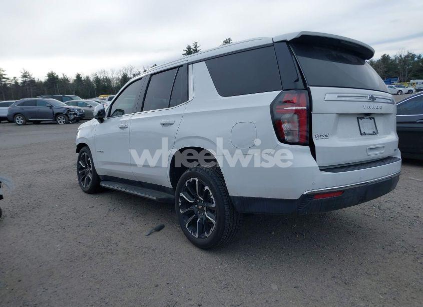 Photo 3 of 2022 Chevrolet Tahoe 4WD LT (VIN 1GNSKNKD8NR354312)