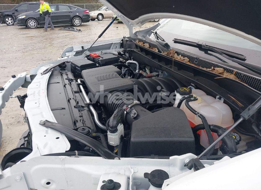 Photo 10 of 2024 Chevrolet Tahoe 4WD LT (VIN 1GNSKNKD8RR306847)