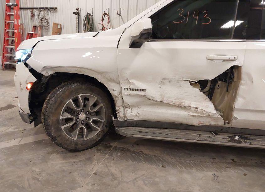 Photo 6 of 2021 Chevrolet Tahoe 4WD LT (VIN 1GNSKNKD9MR215644)