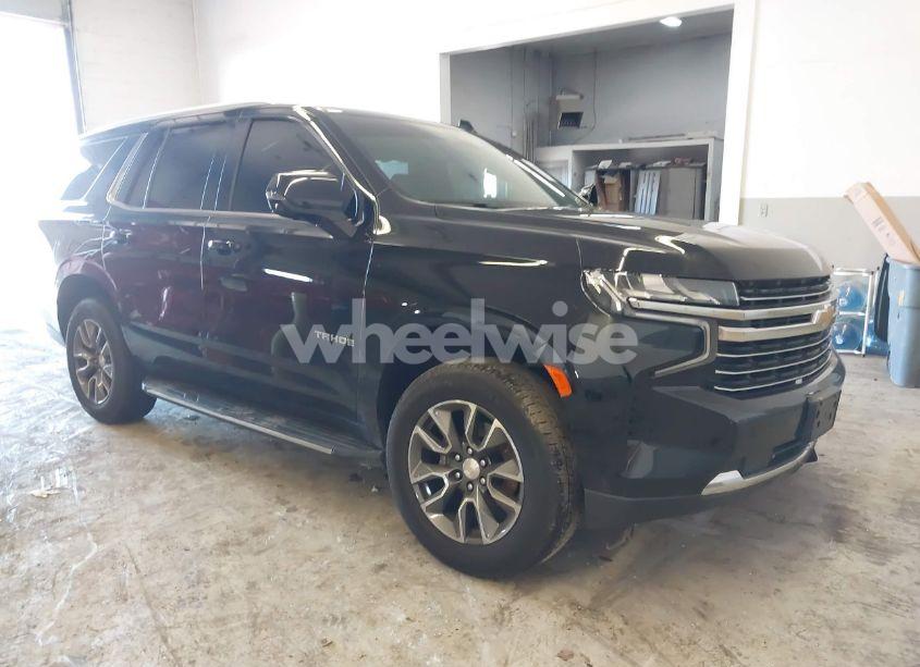 2021 Chevrolet Tahoe 4WD LT (VIN 1GNSKNKDXMR218505) main photo