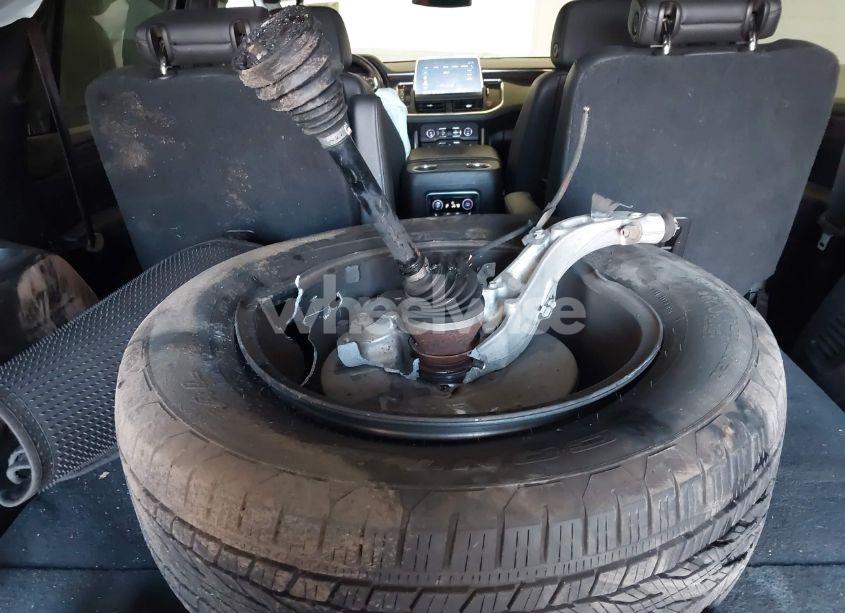 Photo 12 of 2021 Chevrolet Tahoe 4WD LT (VIN 1GNSKNKDXMR218505)