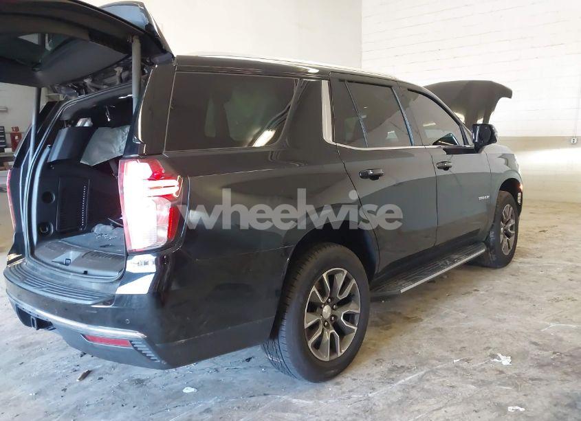Photo 4 of 2021 Chevrolet Tahoe 4WD LT (VIN 1GNSKNKDXMR218505)