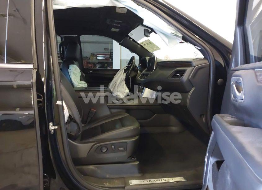 Photo 5 of 2021 Chevrolet Tahoe 4WD LT (VIN 1GNSKNKDXMR218505)