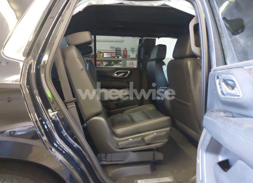 Photo 8 of 2021 Chevrolet Tahoe 4WD LT (VIN 1GNSKNKDXMR218505)