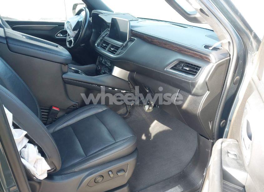 Photo 5 of 2021 Chevrolet Tahoe 4WD LT (VIN 1GNSKNKDXMR371904)